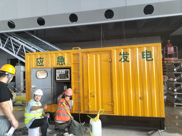 汶上怎样判断空气滤清器是否需要更换？